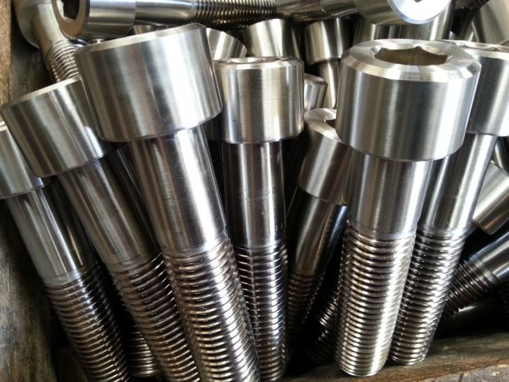 L7M Stud Bolt